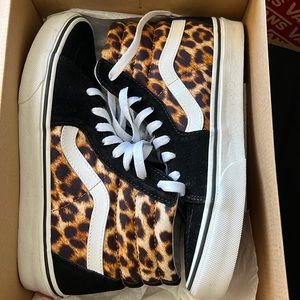 Vans leopard